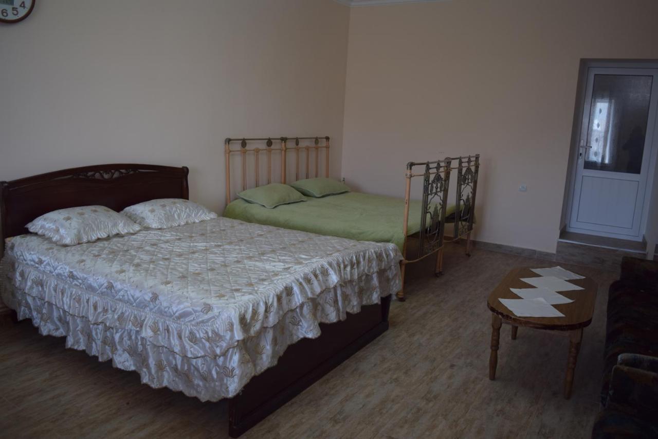 Home Garni Exterior photo