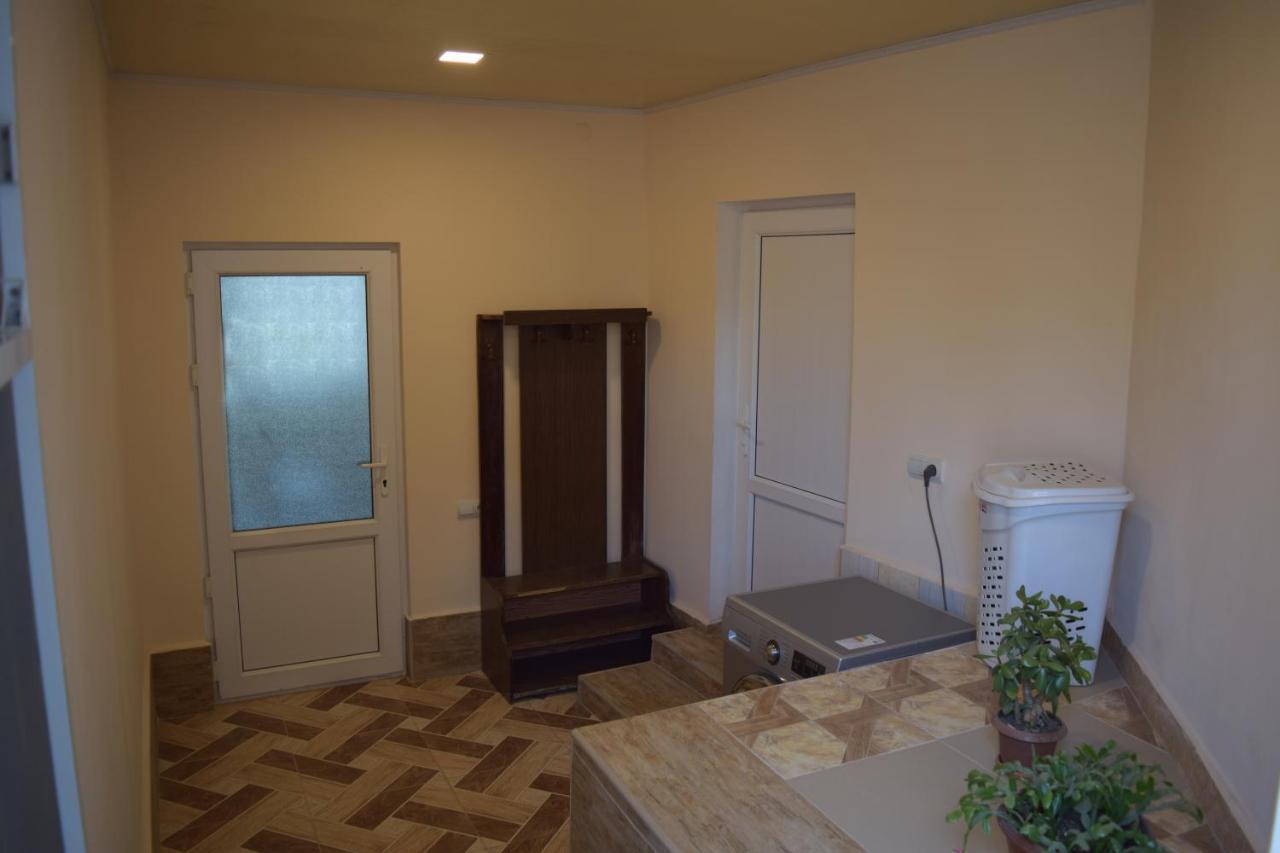 Home Garni Exterior photo